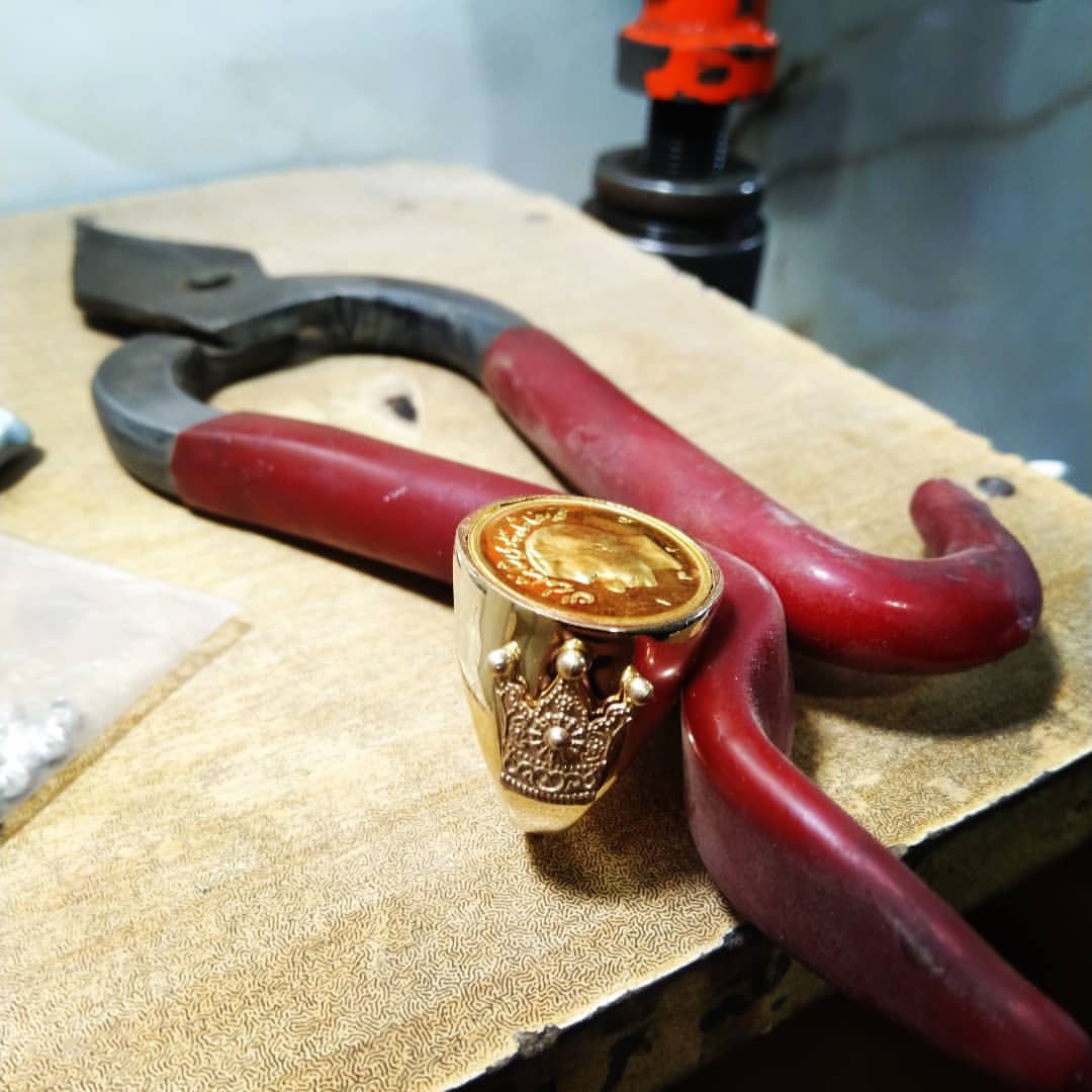 انگشتر شاهنشاهی طلا 18 عیار